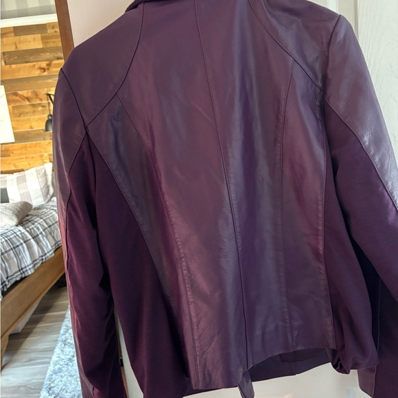 Purple Women's Faux LeatherJacket size Large. - Picture 5 of 6